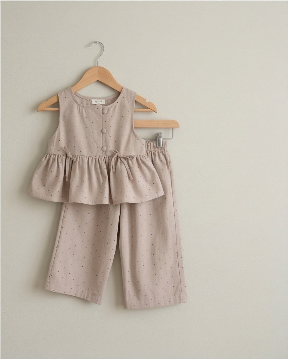 Beige Kinder Set met Stippen – Mouwloze Top & Broek