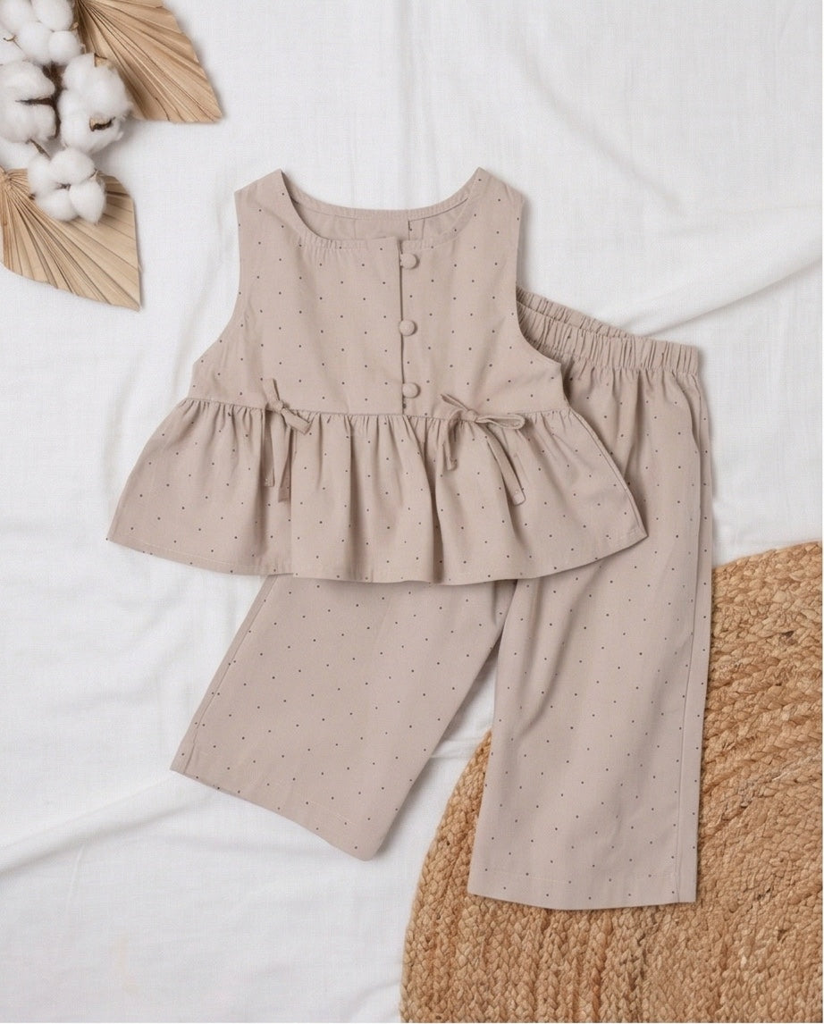 Beige Kinder Set met Stippen – Mouwloze Top & Broek